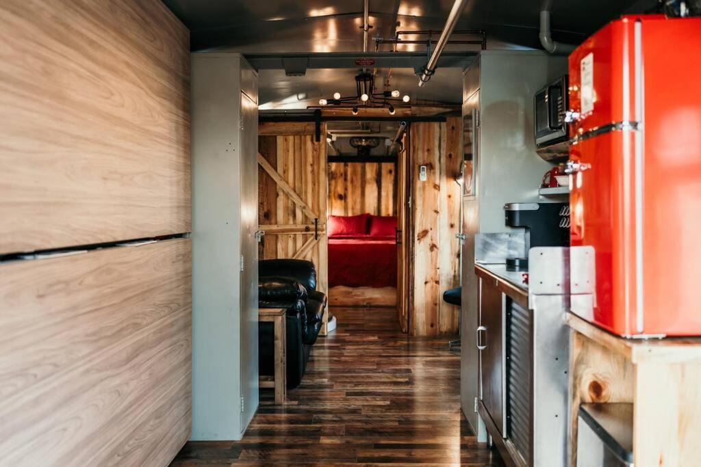 Bourbon Trail: Caboose On The Farm Villa Lawrenceburg Buitenkant foto